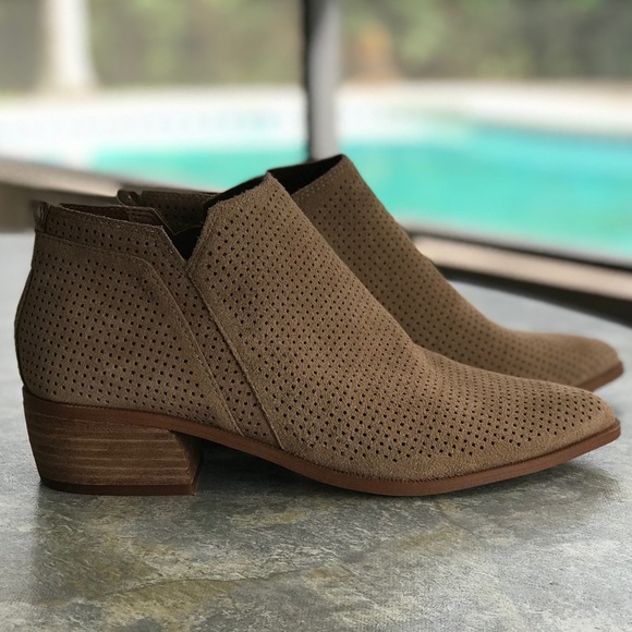 *SOLD* Franco Sarto Ankle Boots, Tan, Size 10 - Picture 7 of 8